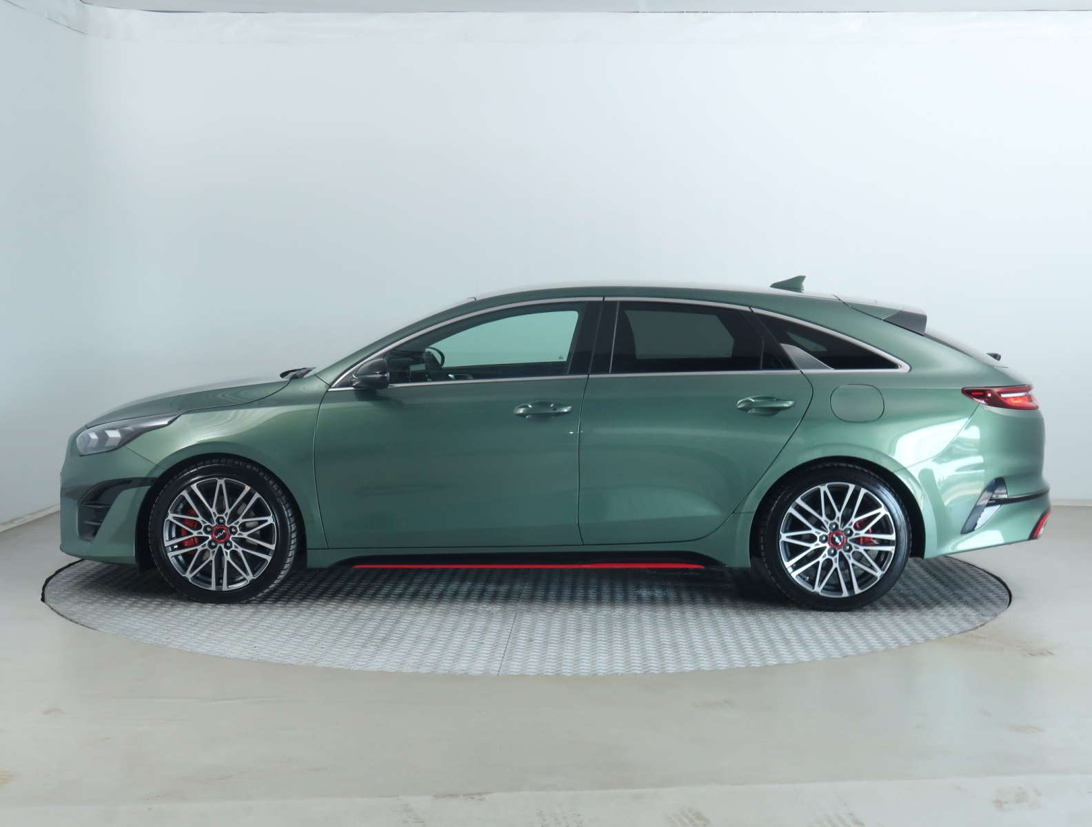 Kia ProCeed - 2023