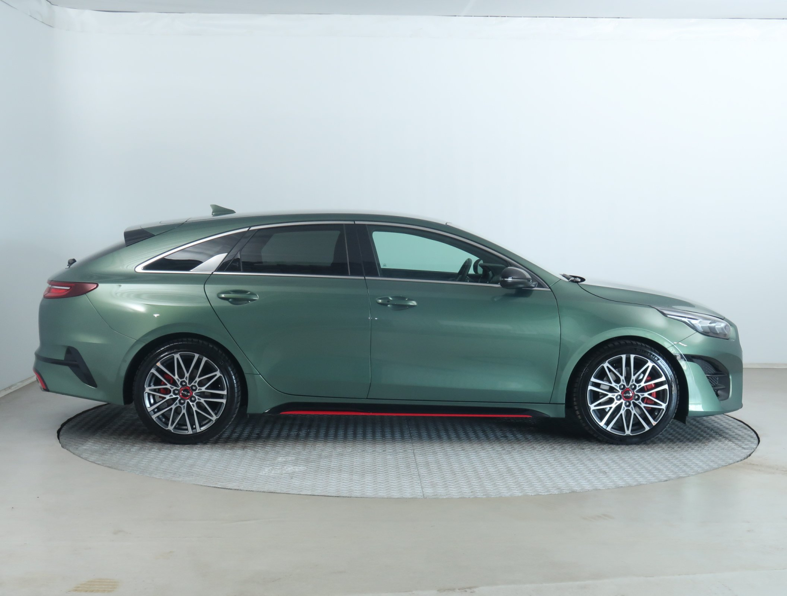 Kia ProCeed - 2023