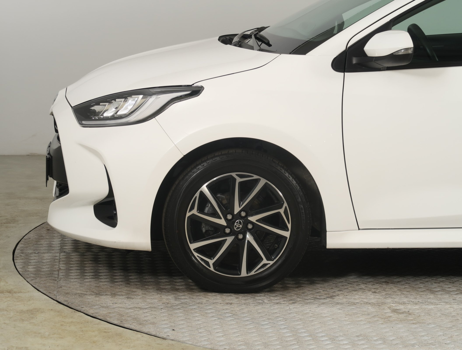 Toyota Yaris - 2023