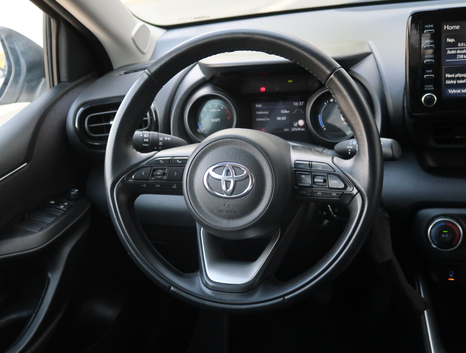 Toyota Yaris - 2023