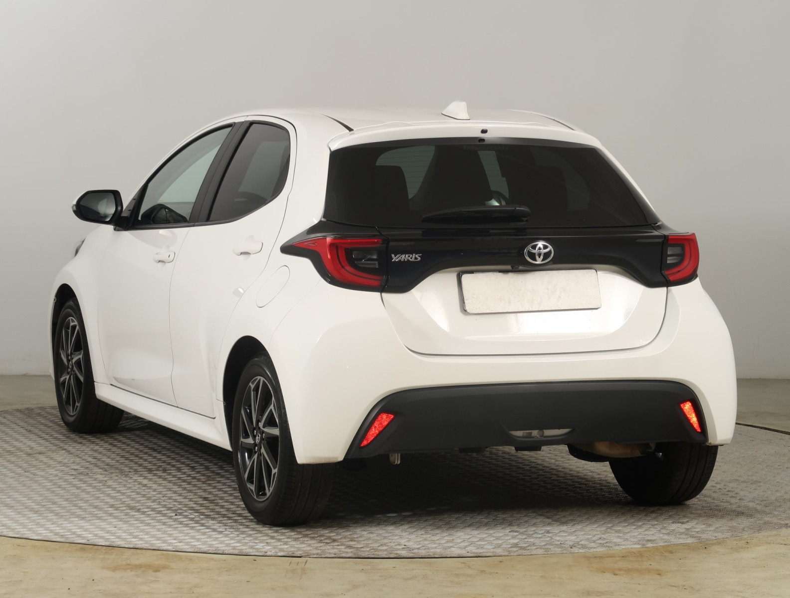 Toyota Yaris - 2023
