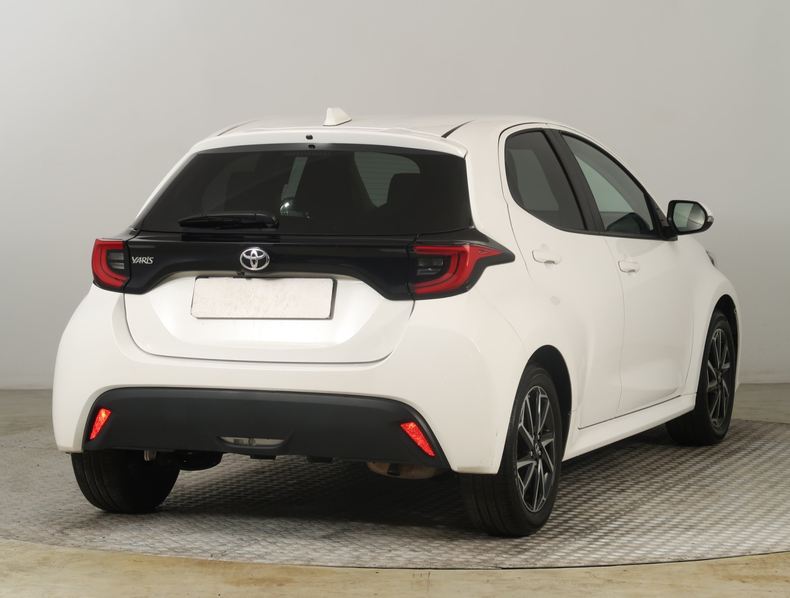 Toyota Yaris - 2023