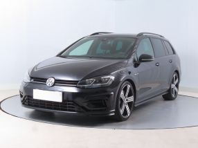Volkswagen Golf - 2017