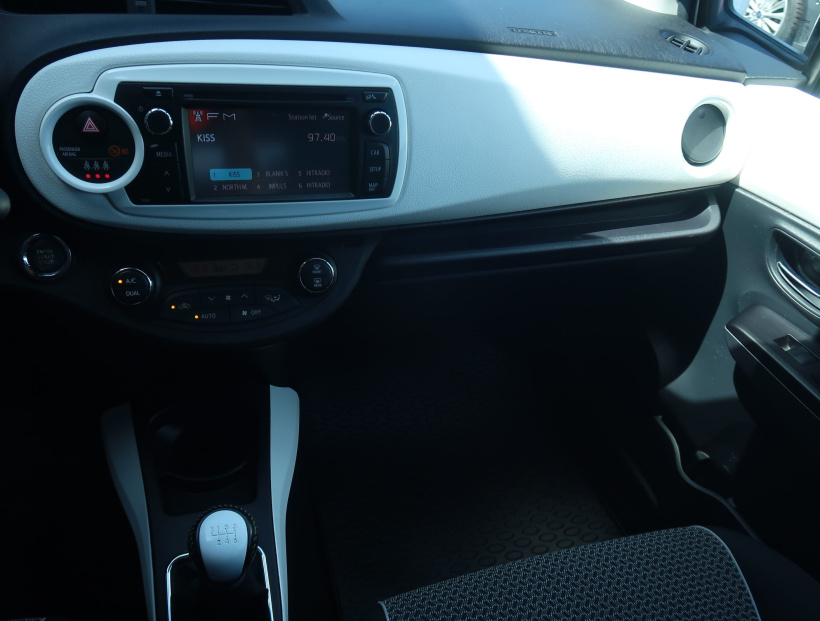 Toyota Yaris, 2013