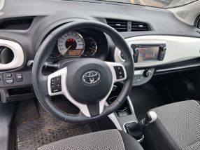 Toyota Yaris - 2013