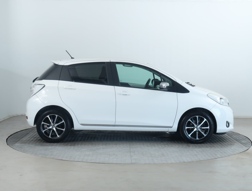 Toyota Yaris, 2013