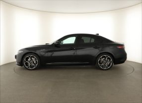 Alfa Romeo Giulia - 2024