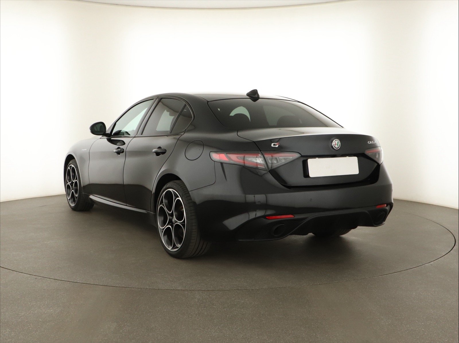 Alfa Romeo Giulia - 2024