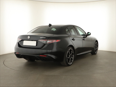 Alfa Romeo Giulia - 2024