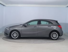 Mercedes-Benz A - 2013