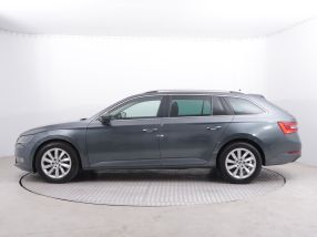 Škoda Superb - 2019
