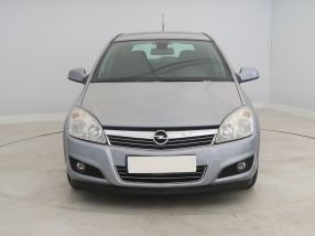 Opel Astra - 2010
