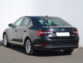 Škoda Superb - 2016