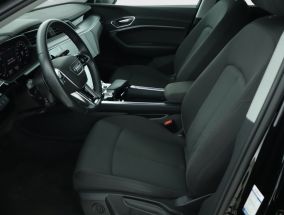 Audi e-tron - 2021