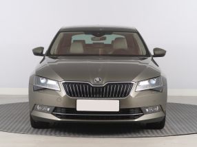 Škoda Superb - 2016