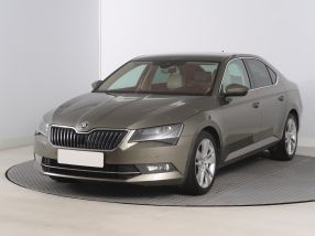 Škoda Superb - 2016