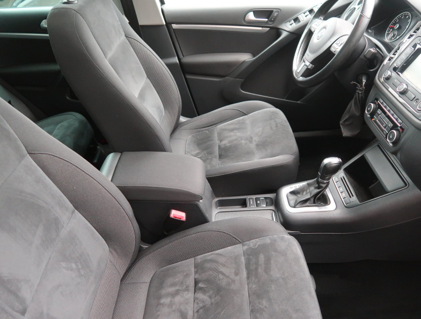 Volkswagen Tiguan, 2012