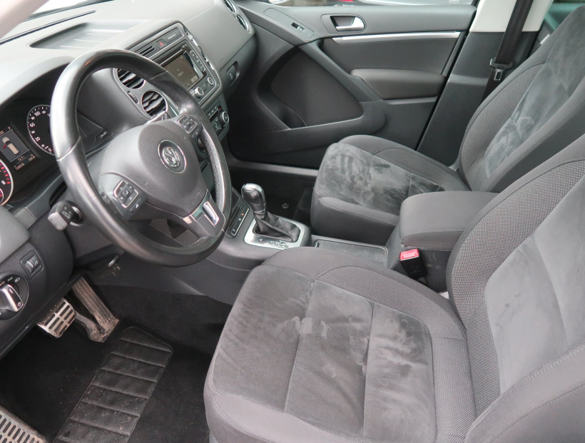 Volkswagen Tiguan, 2012