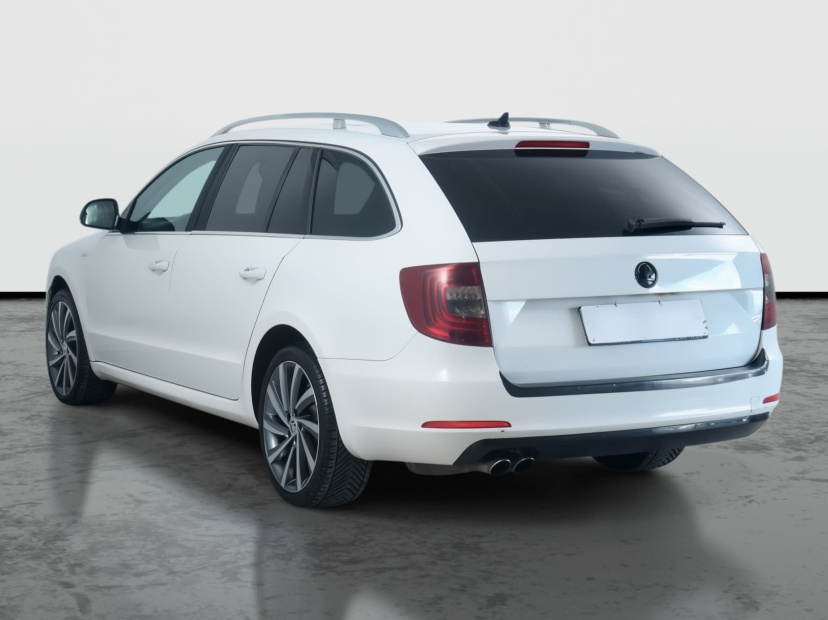 Škoda Superb, 2014