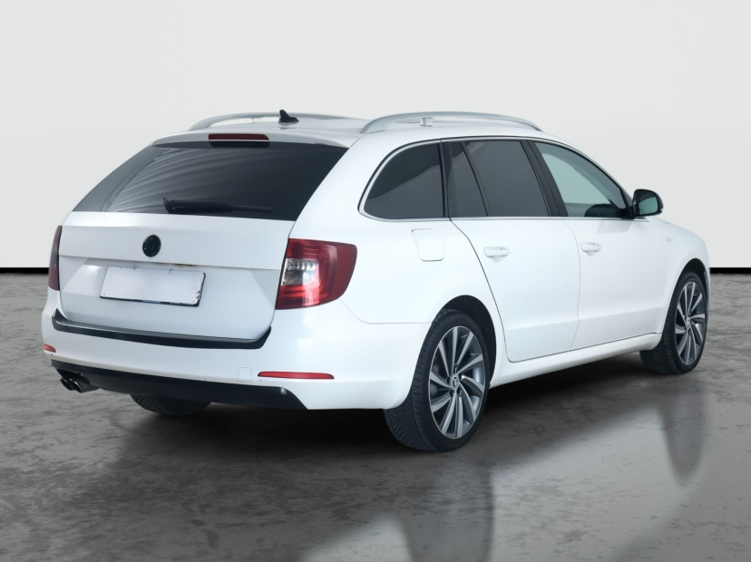 Škoda Superb, 2014