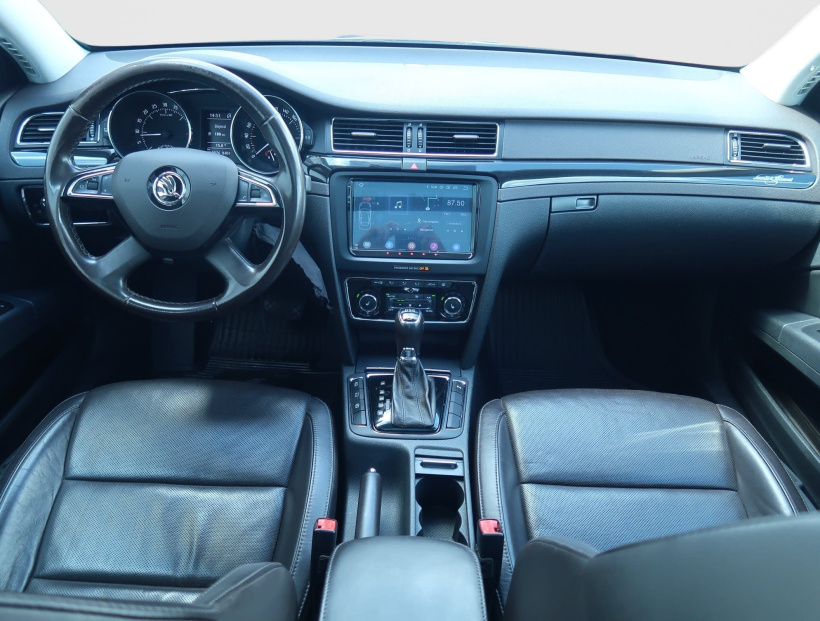 Škoda Superb, 2014