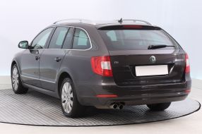 Škoda Superb - 2010