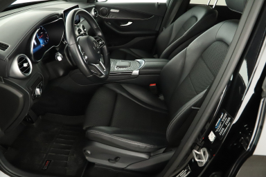 Mercedes-Benz GLC - 2021