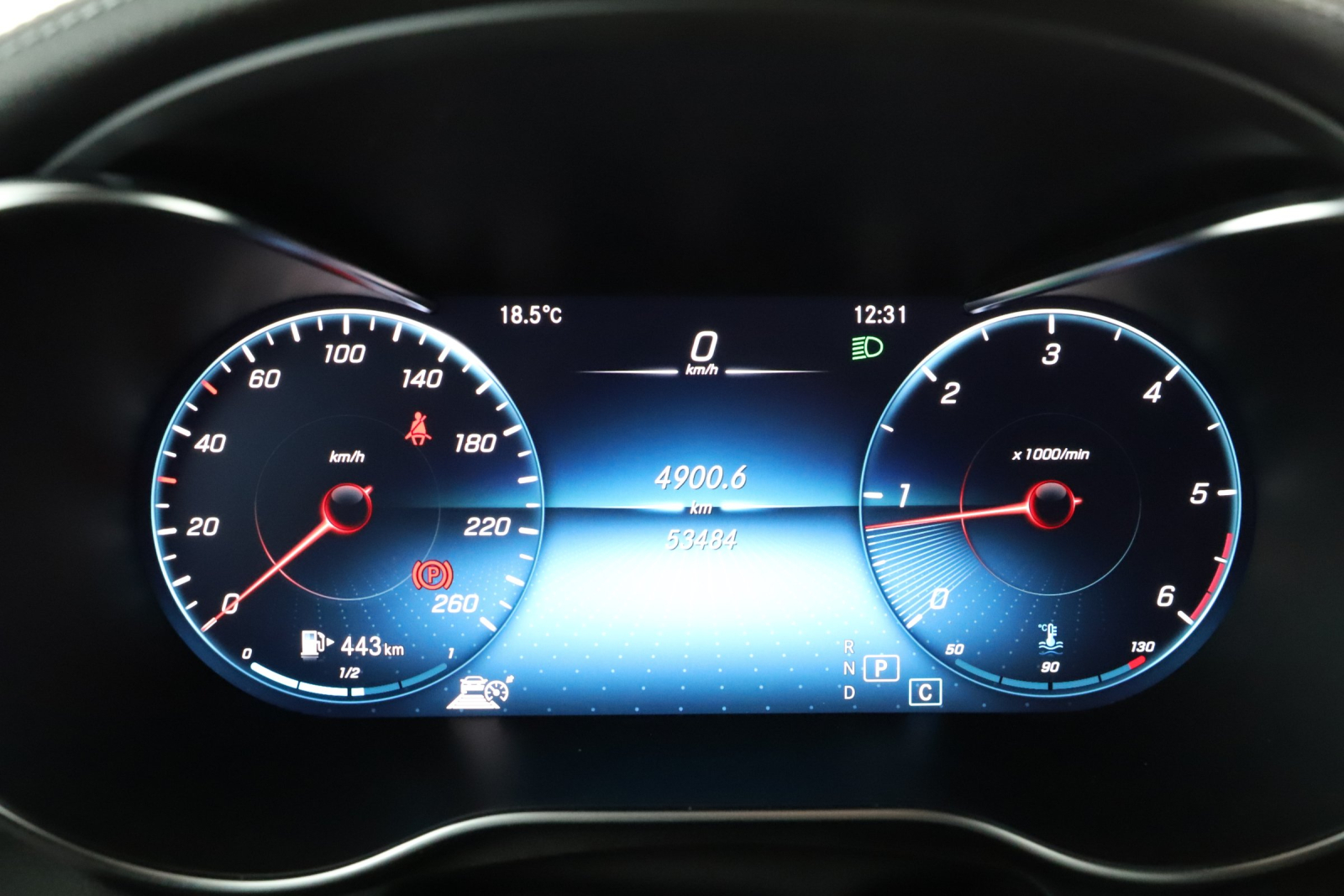 Mercedes-Benz GLC - 2021