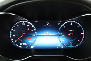 Mercedes-Benz GLC - 2021