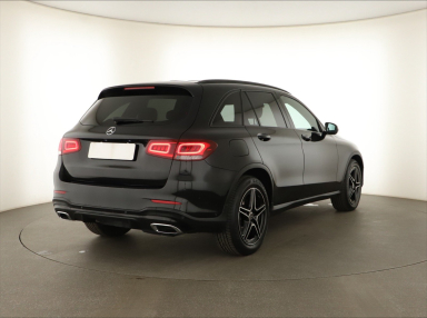 Mercedes-Benz GLC - 2021