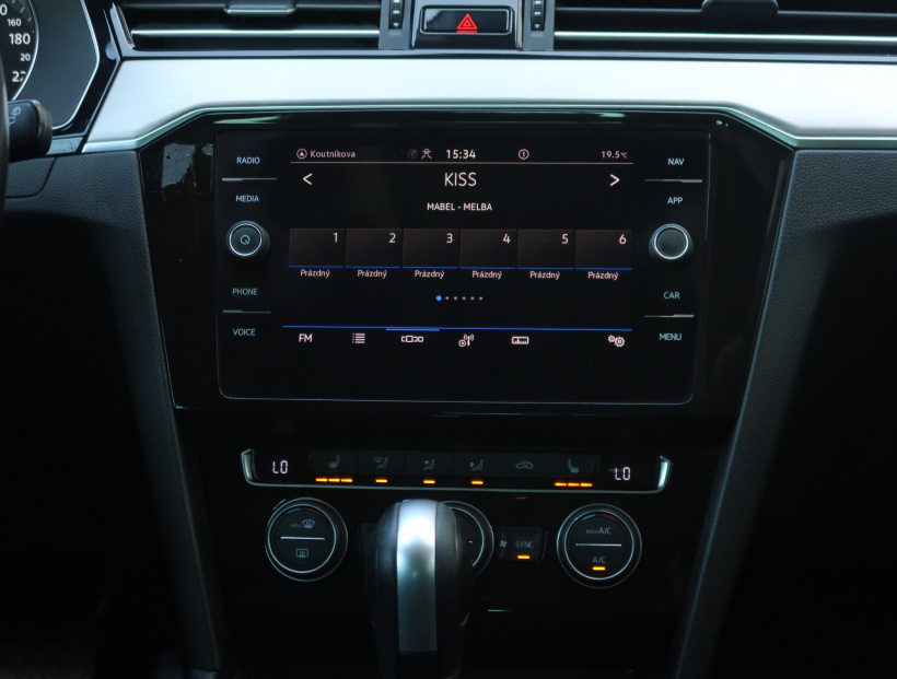 Volkswagen Passat, 2020