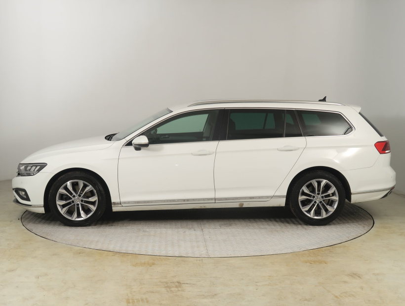 Volkswagen Passat, 2020