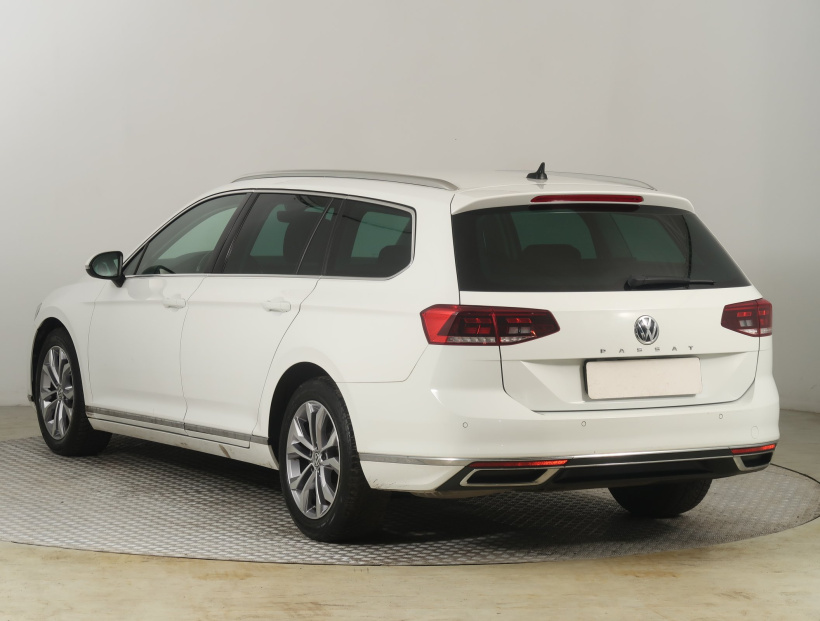 Volkswagen Passat, 2020