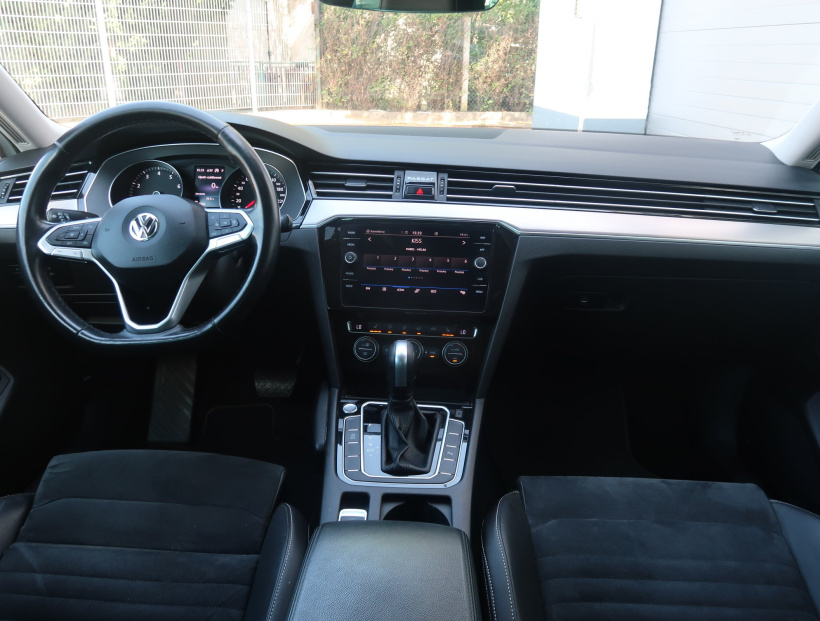 Volkswagen Passat, 2020