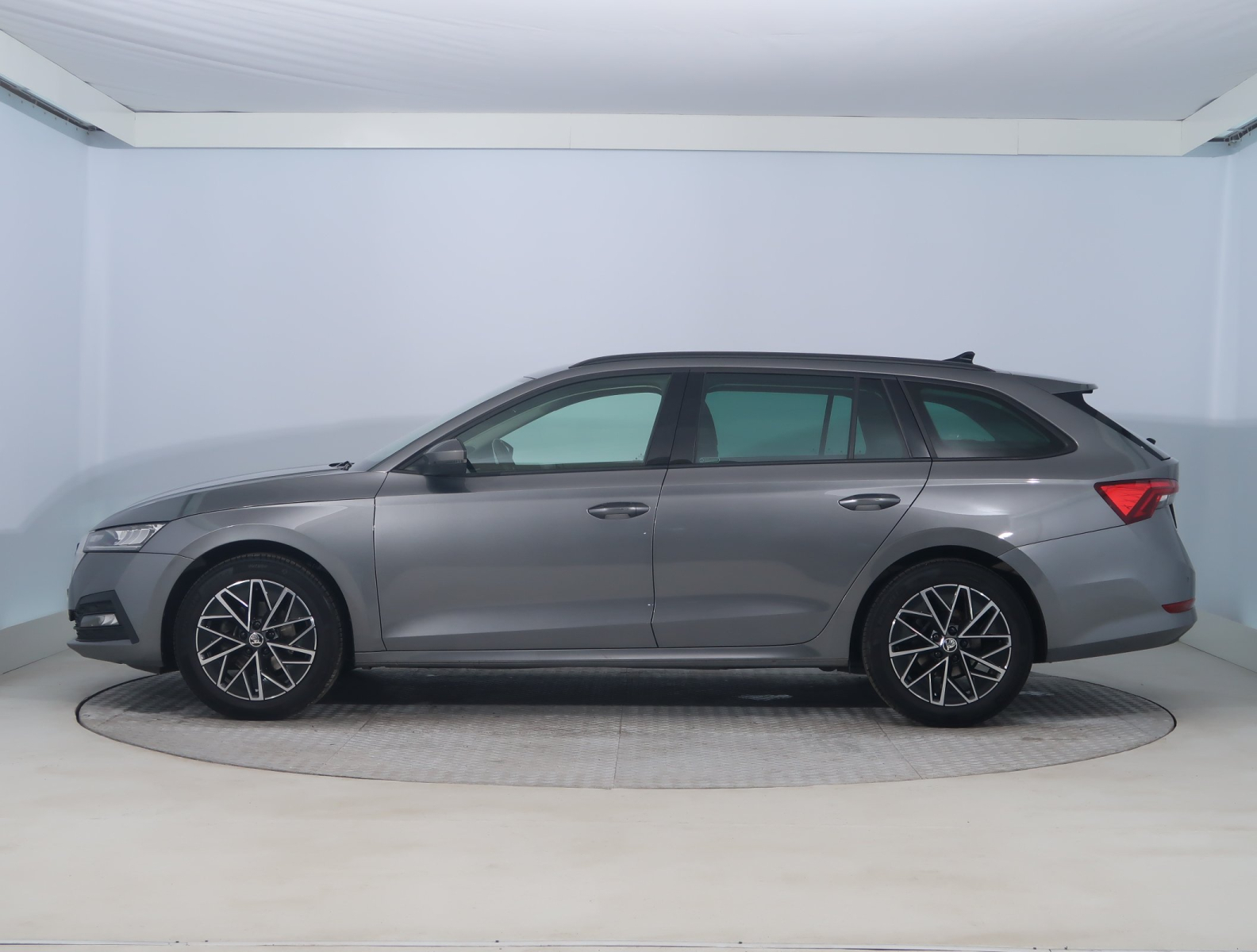 Škoda Octavia - 2023