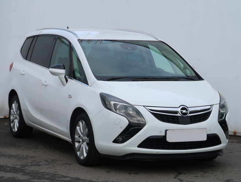 Opel Zafira Tourer, 2013