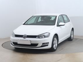 Volkswagen Golf - 2016