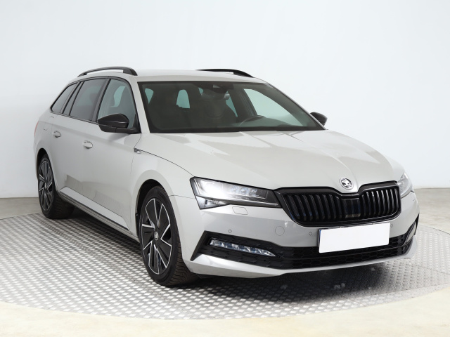 Škoda Superb 2023