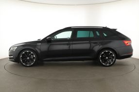 Škoda Superb - 2022