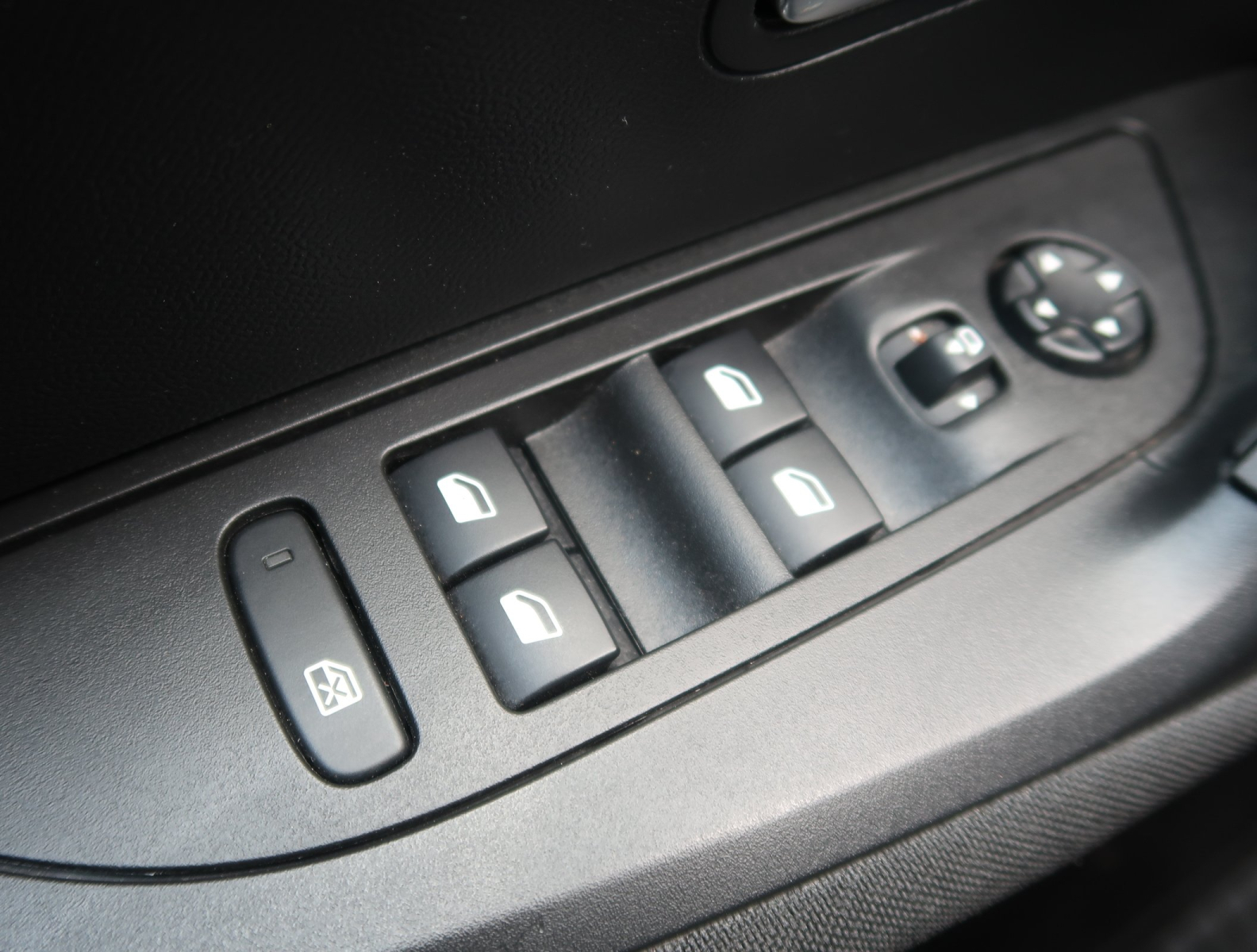 Peugeot 2008 - 2024