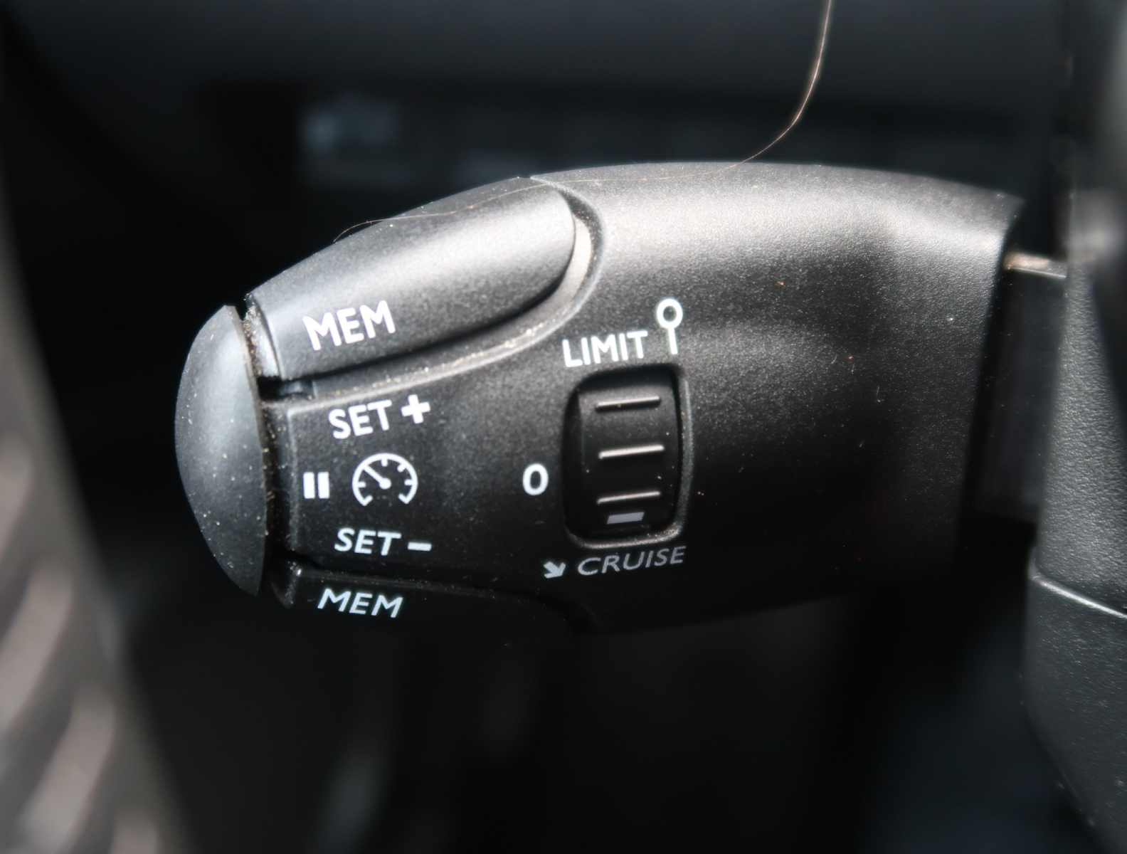 Peugeot 2008 - 2024