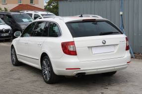 Škoda Superb - 2012