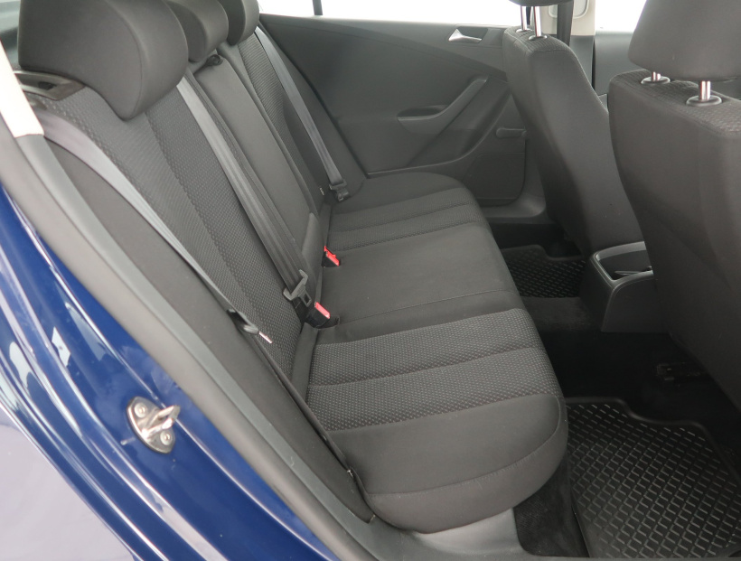 Volkswagen Passat, 2009