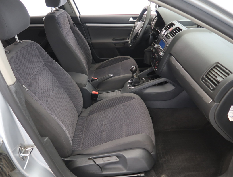 Volkswagen Jetta, 2006