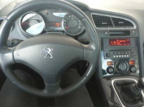 Peugeot 5008 - 2015