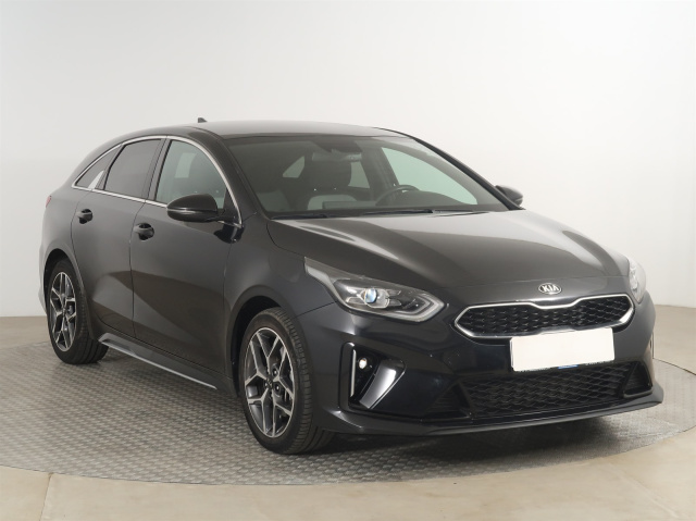 Kia ProCeed 2024