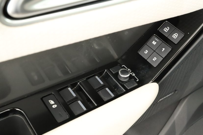Land Rover Range Rover Velar, 2021