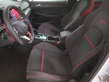 Volkswagen Golf - 2024
