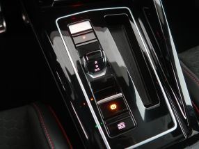 Volkswagen Golf - 2024