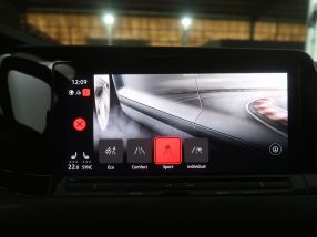 Volkswagen Golf - 2024